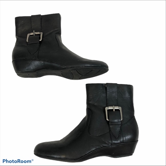 naturalizer ladies boots